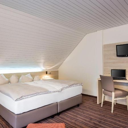 Business Class Hotel Haeckermuehle Tiefenbronn Luaran gambar
